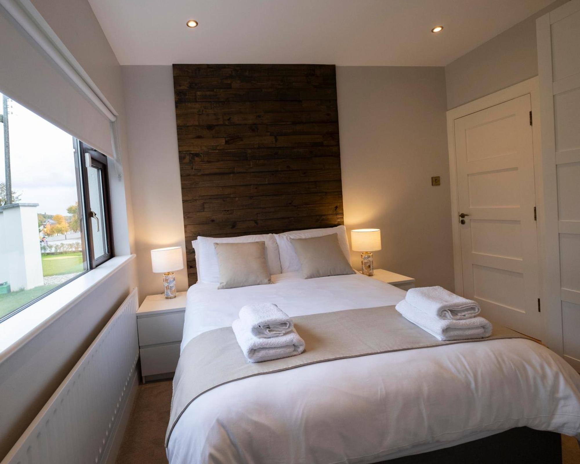 The Hillcrest, Luxury Accommodation In Castleblayney Town Екстер'єр фото